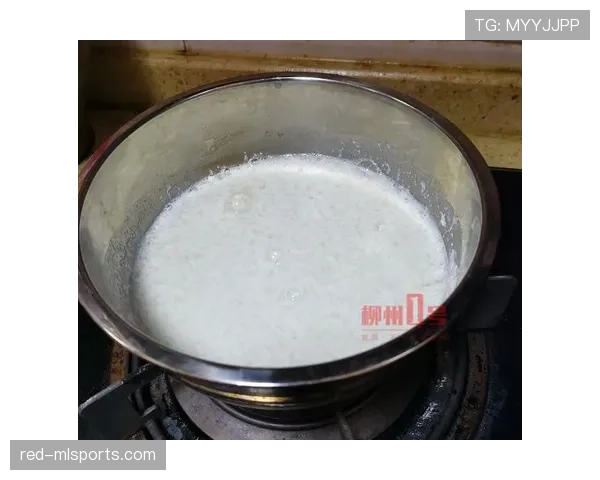 胡金秋家里冰箱贴满训练计划，连牛奶保质期都按秒算